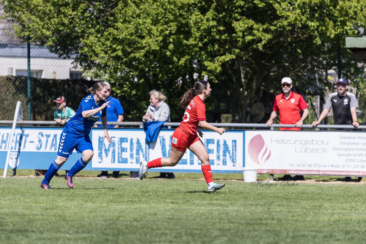 Bild 361 - F TSV Zarpen - Holstein Kiel II : Ergebnis: 2:6
